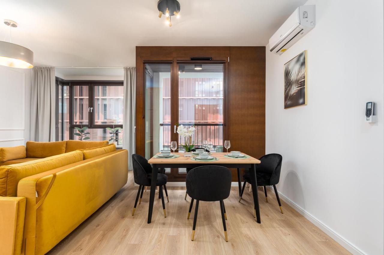 Bg Premium Apartments Browary Warszawskie Варшава Екстериор снимка