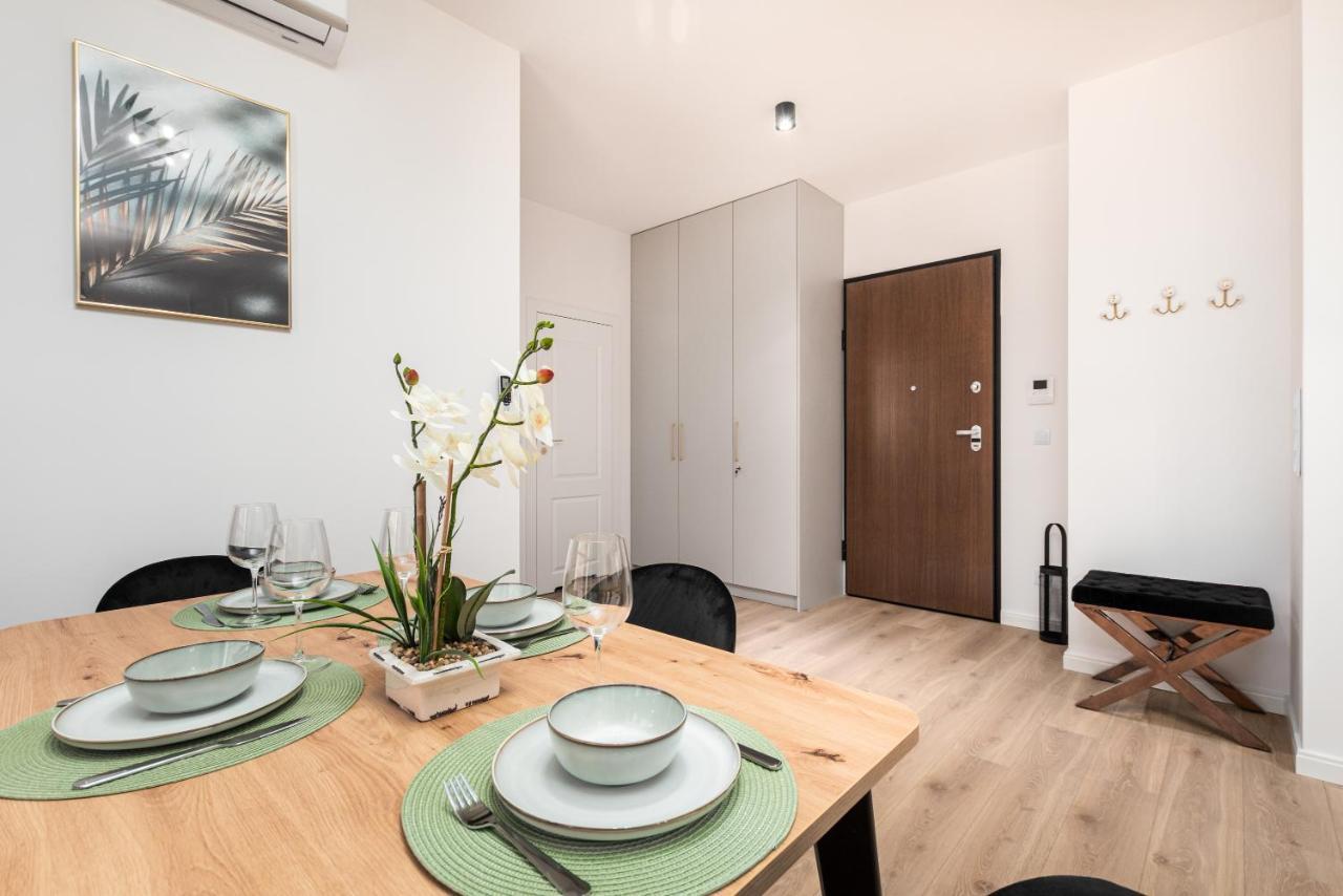 Bg Premium Apartments Browary Warszawskie Варшава Екстериор снимка
